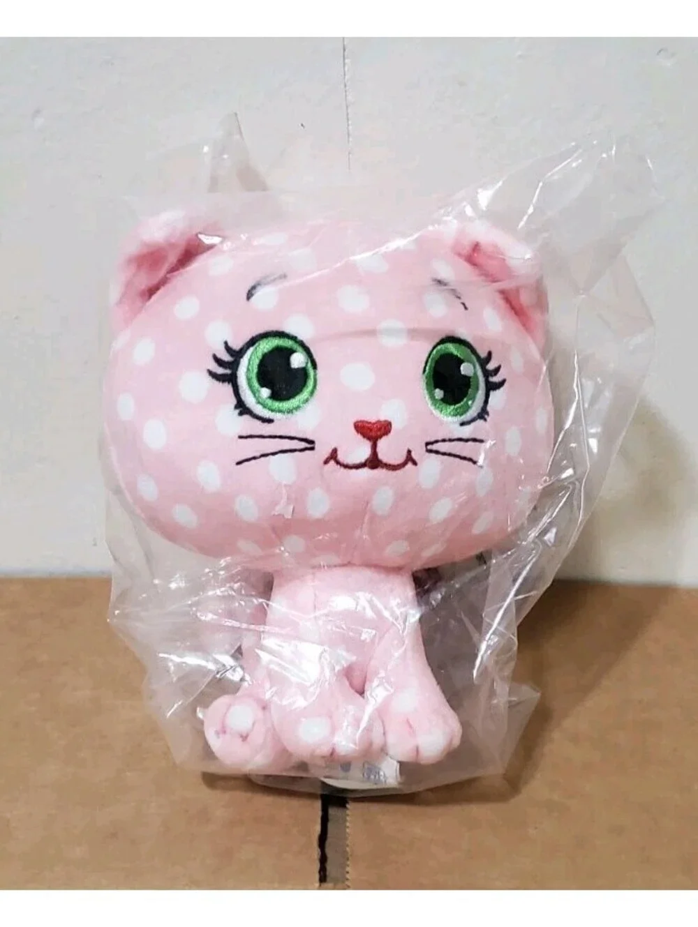 Strawberry Shortcake CheeBee Custard Plush Pink Polka Dot Cat Scented Plastic BG